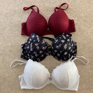 Victorias Secret/ Pink Bras!